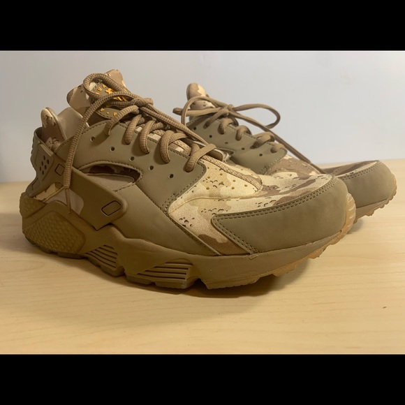 Nike Air Huarache Run
Desert Camo - Picture 4 of 10